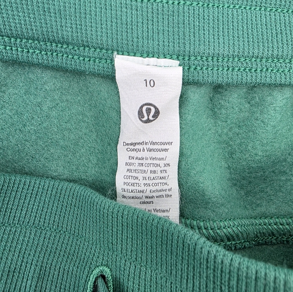 Lululemon Scuba High-Rise Short 5" Women's Size 10 Cascadia Green - Picture 8 of 10